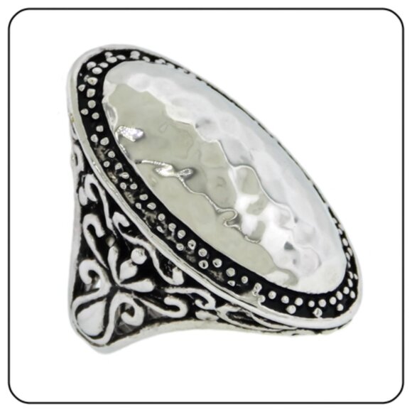 Silver Ring - Picture 1 of 9